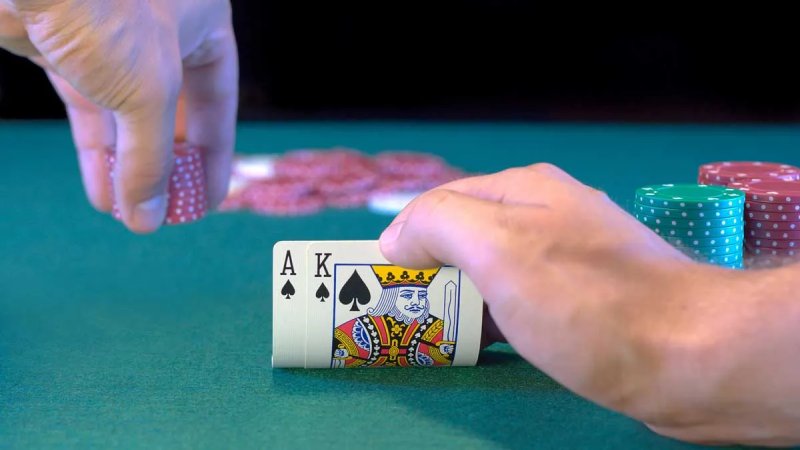 เล่นเกมทุกวันกับ Keobet เพื่อรับ โบนัสเล่นไพ่ประจำวัน และสร้างรายได้ต่อเนื่อง